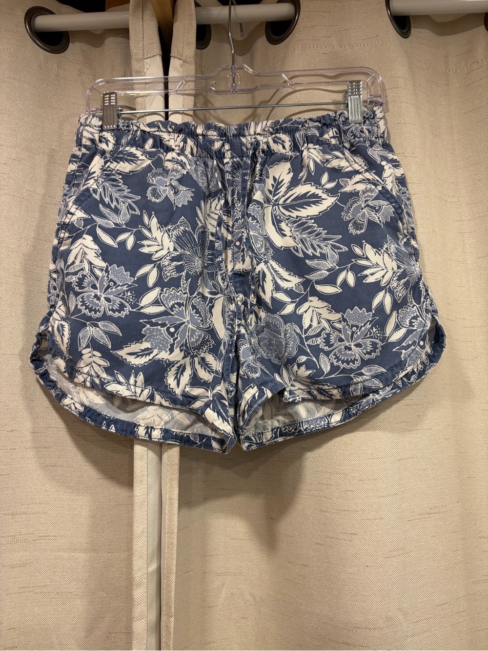 American Eagle 100% Lyocell shorts